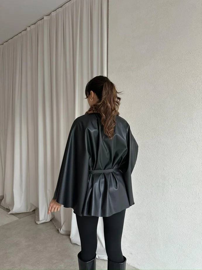 Kadın Uzun Kollu Leopar Yaka Detay Kuşak Dahil Deri Panço