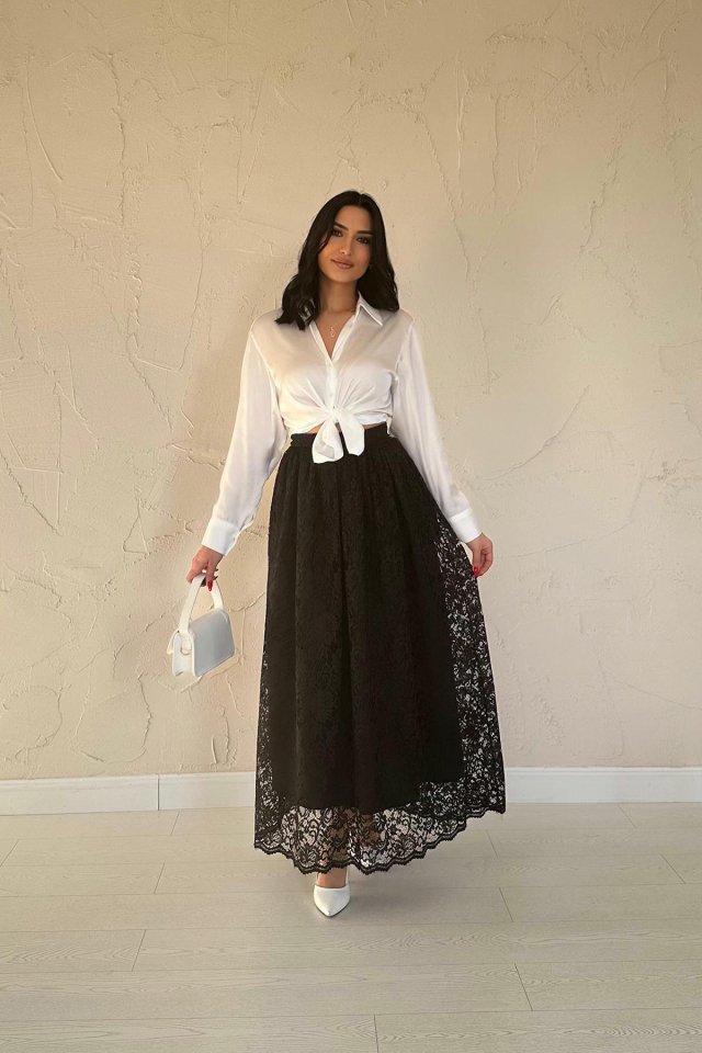 Siyah Dantelli Uzun Etek