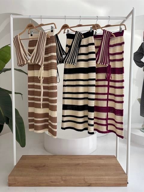 Çizgili Bikini Üst Ve Etek Triko Takım 10110