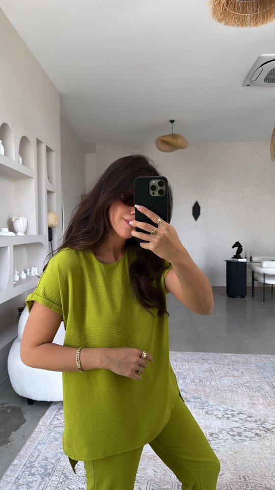 Kadın Kısa Kollu Bluz Ve Bileği Pens Detay Pantolon Ikili Takım