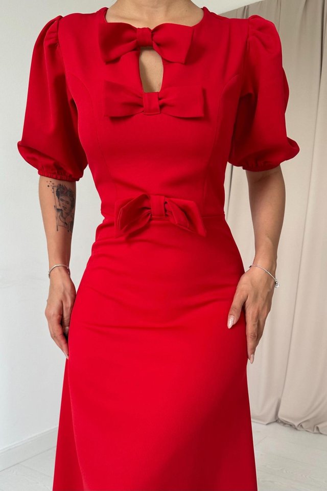 Kırmızı Fiyonklu Midi Elbise