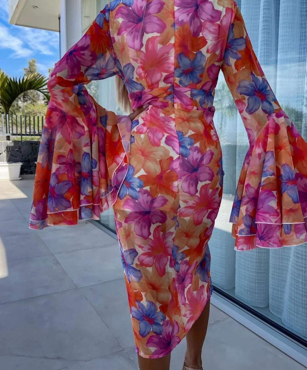 Kadın Göğüs Dekolteli Kolları Volan Detay Astarlı Tül Elbise