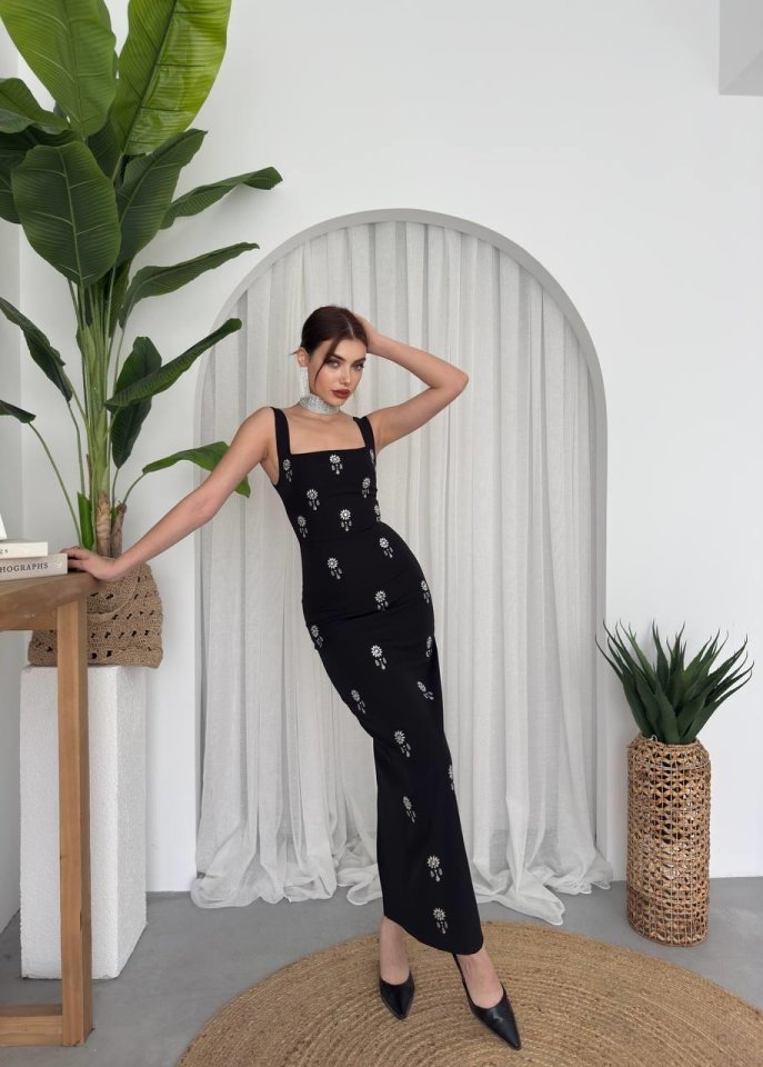 Ners Taş Detaylı Elbise