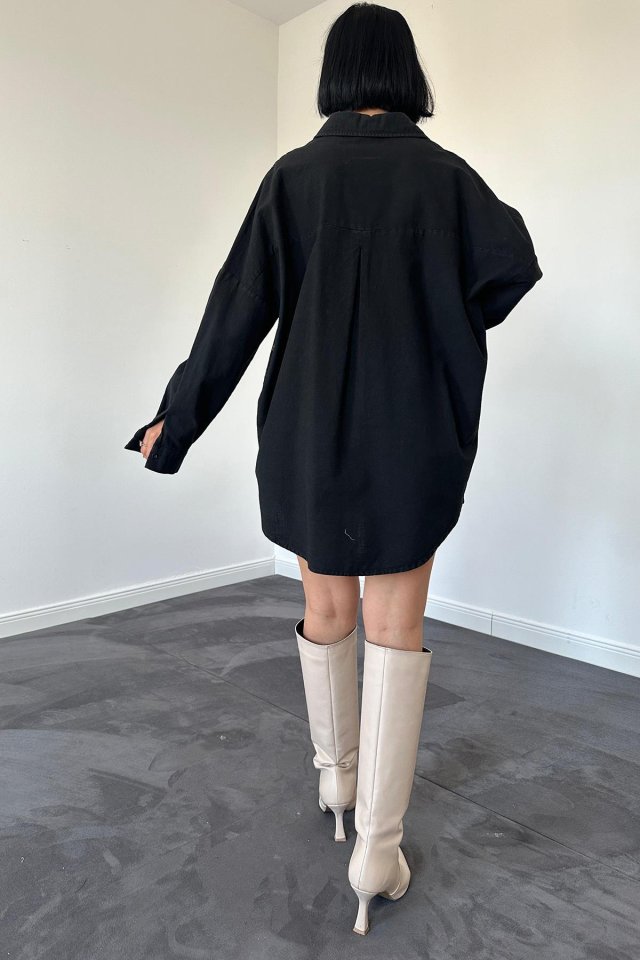 Siyah Boyamalı Keten Baskılı Taşlı Gömlek