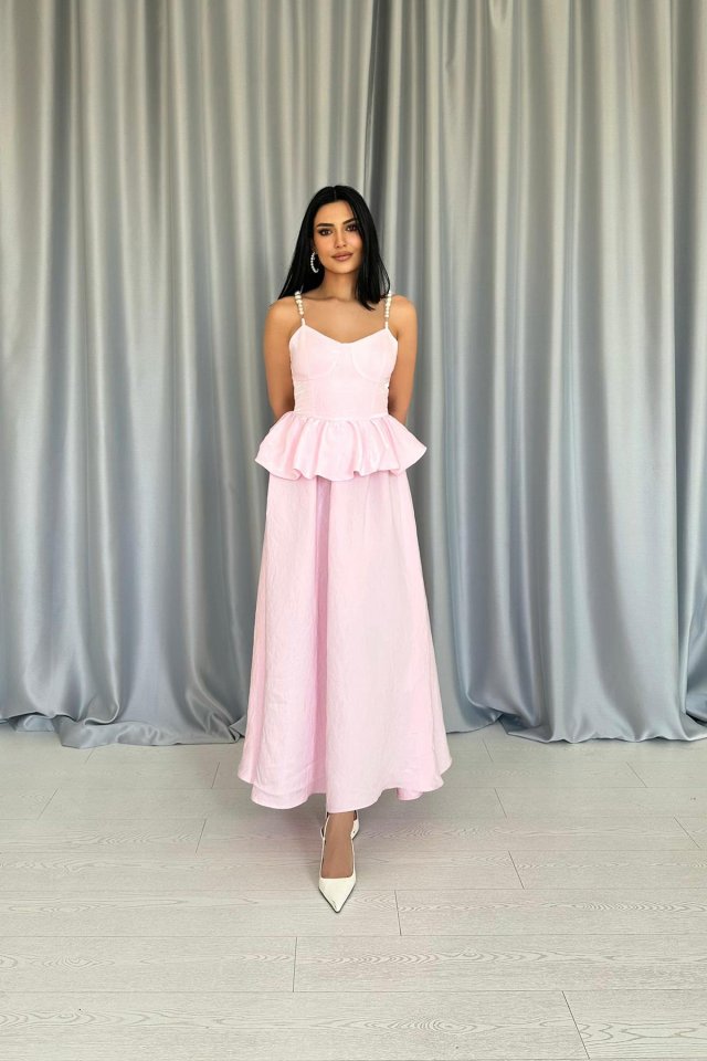Pembe Beli Büzgülü İnci Askılı Uzun Elbise