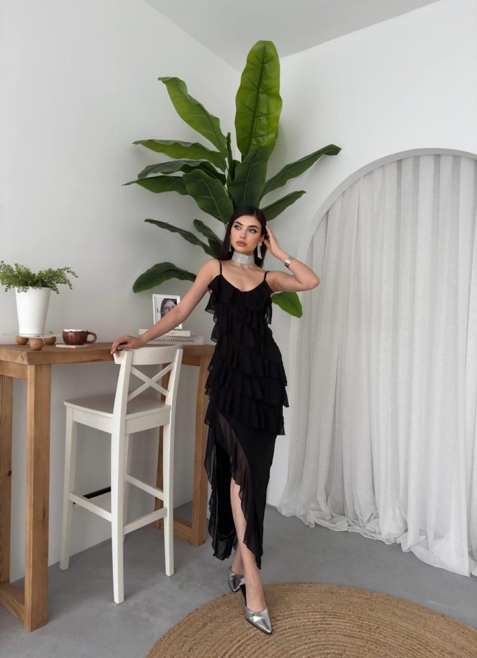 Ples Yırtmaç Detaylı Elbise