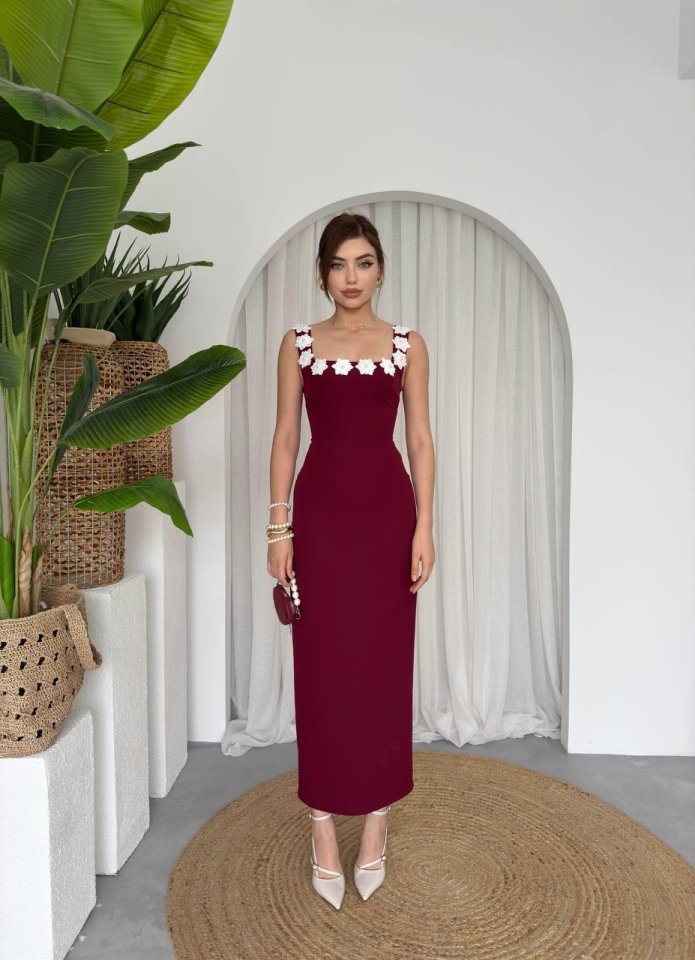 Mıng Çiçek Detaylı Elbise