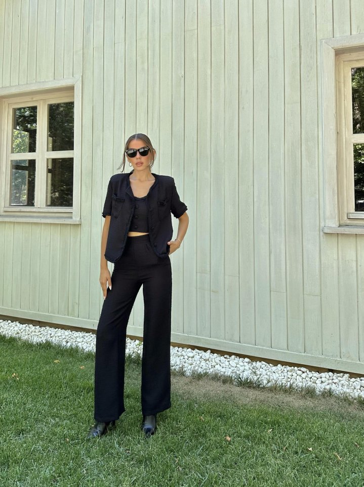 Siyah Askılı Büstiyer Ceket Ve Pantolon Takım