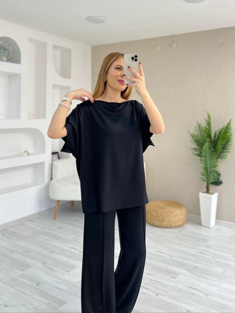 Kadın Kısa Kollu Kayık Yakalı Dikiş Izi Detaylı Viskon Iki Iplik Bluz Ve Pantolon Ikili Takım