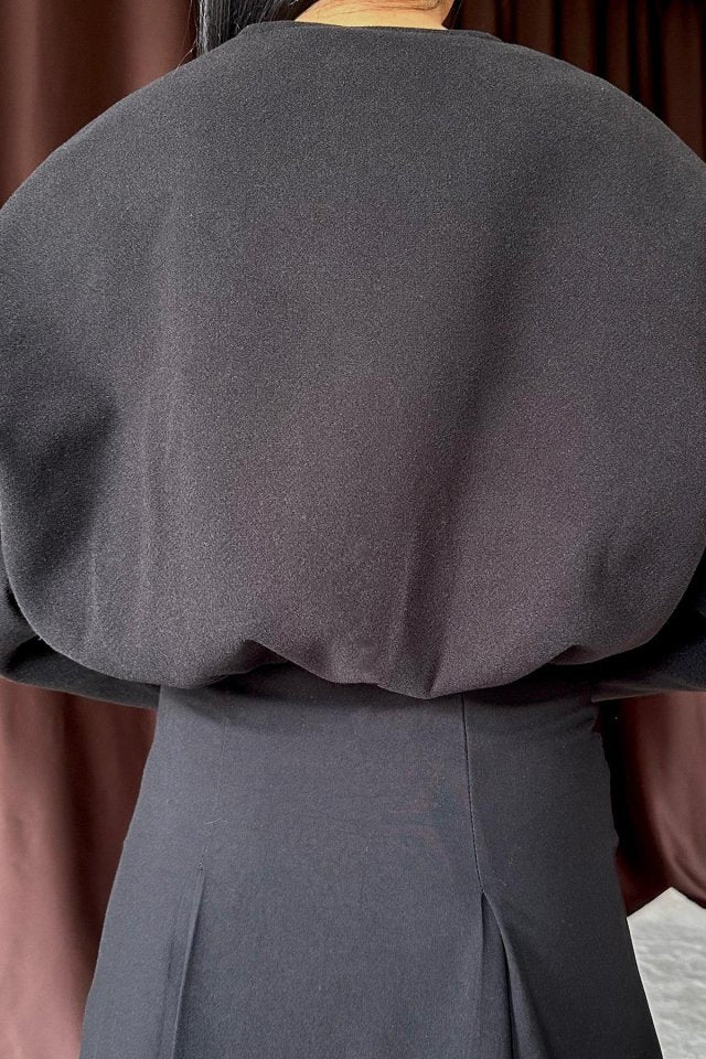 Siyah Kısa Önü Fermuarlı Bomber Ceket