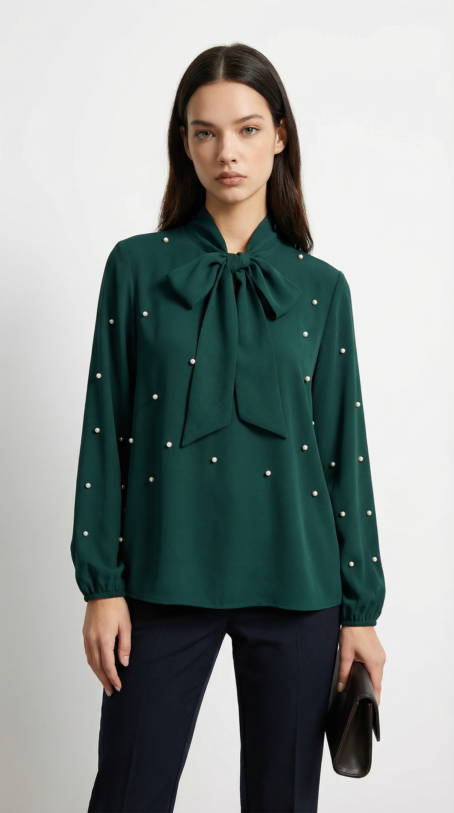 İncili Yakadan Bağlamalı Yeşil Bluz