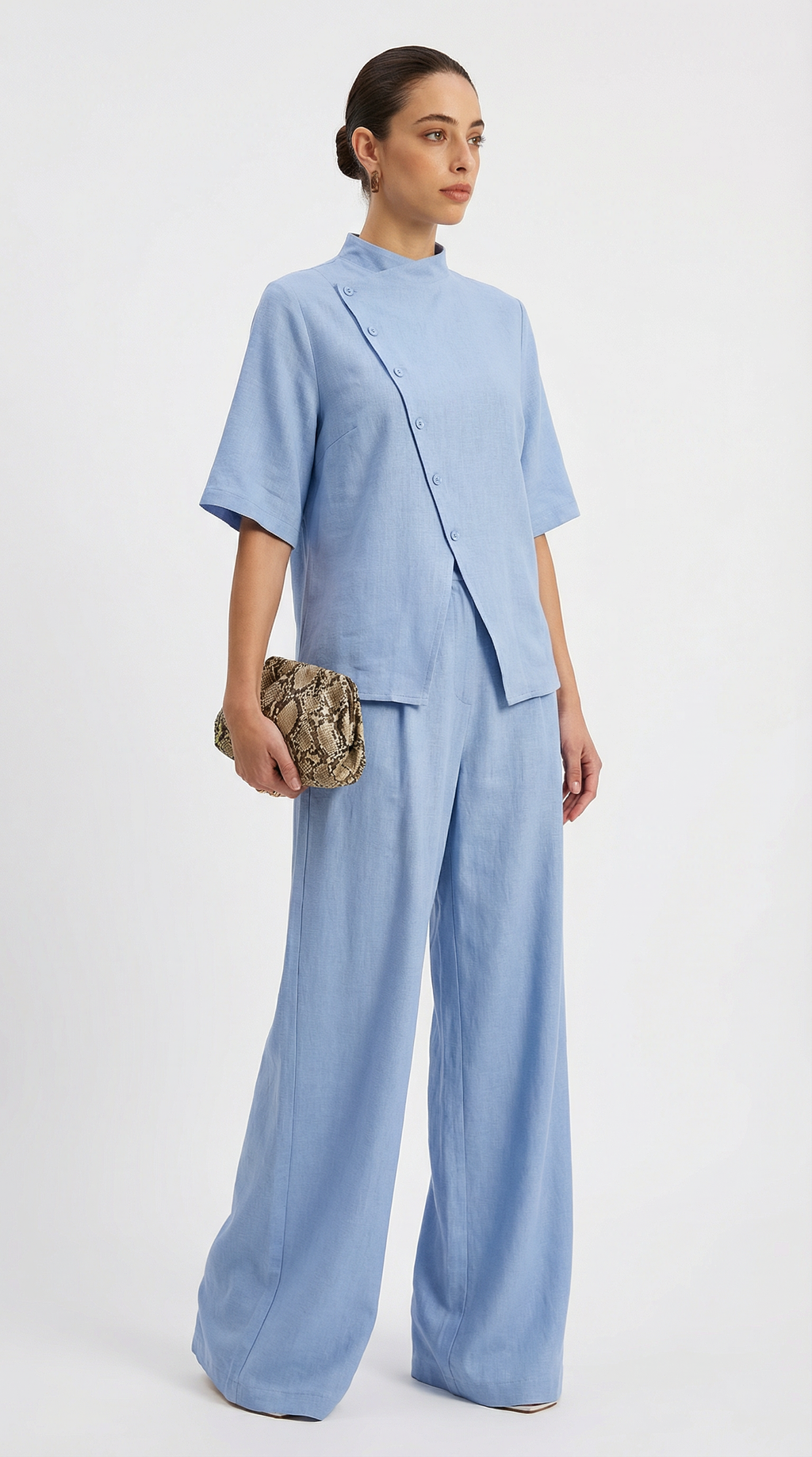 Hakim Yaka Düğmeli Mavi Keten Takım