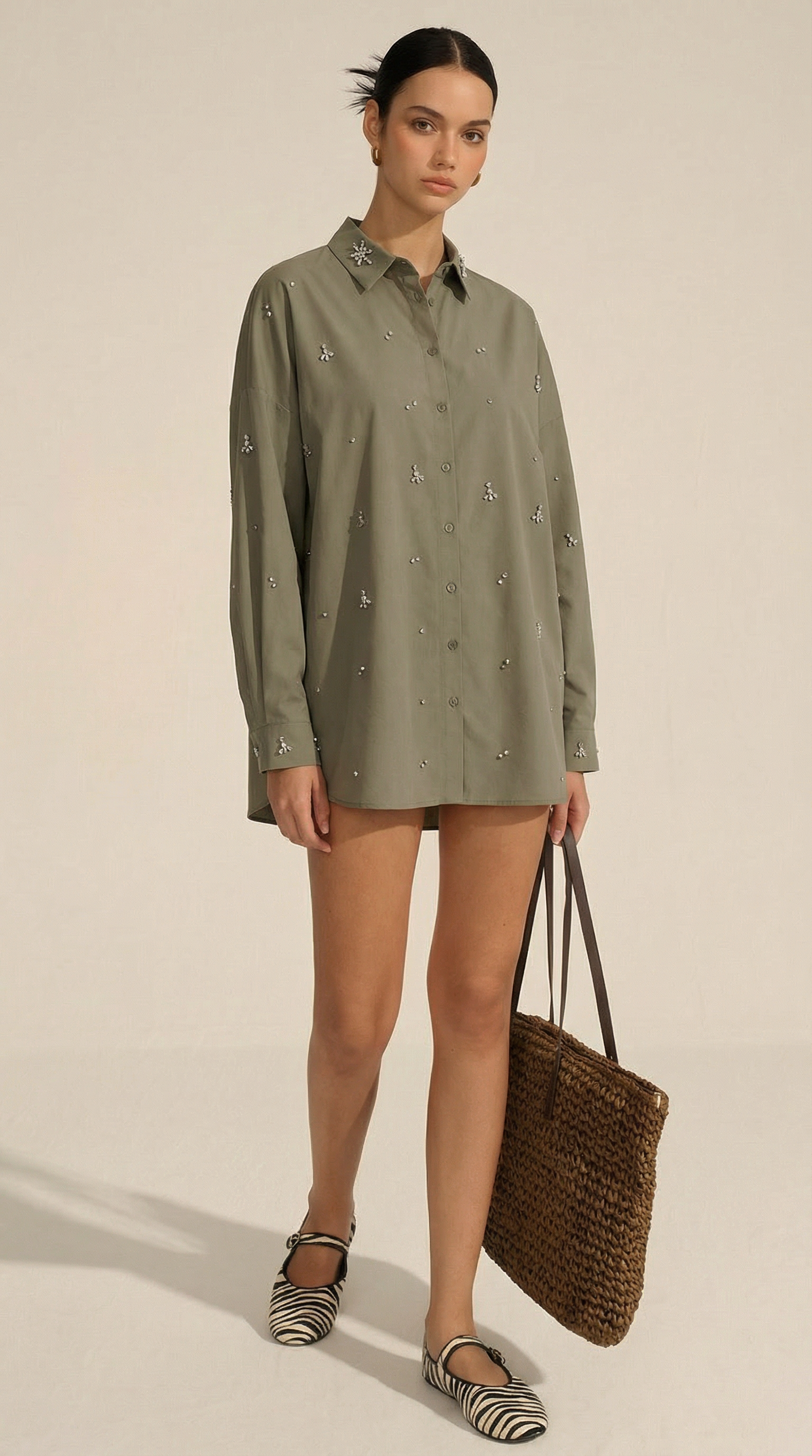 Boncuk İşlemeli Oversize Haki Gömlek