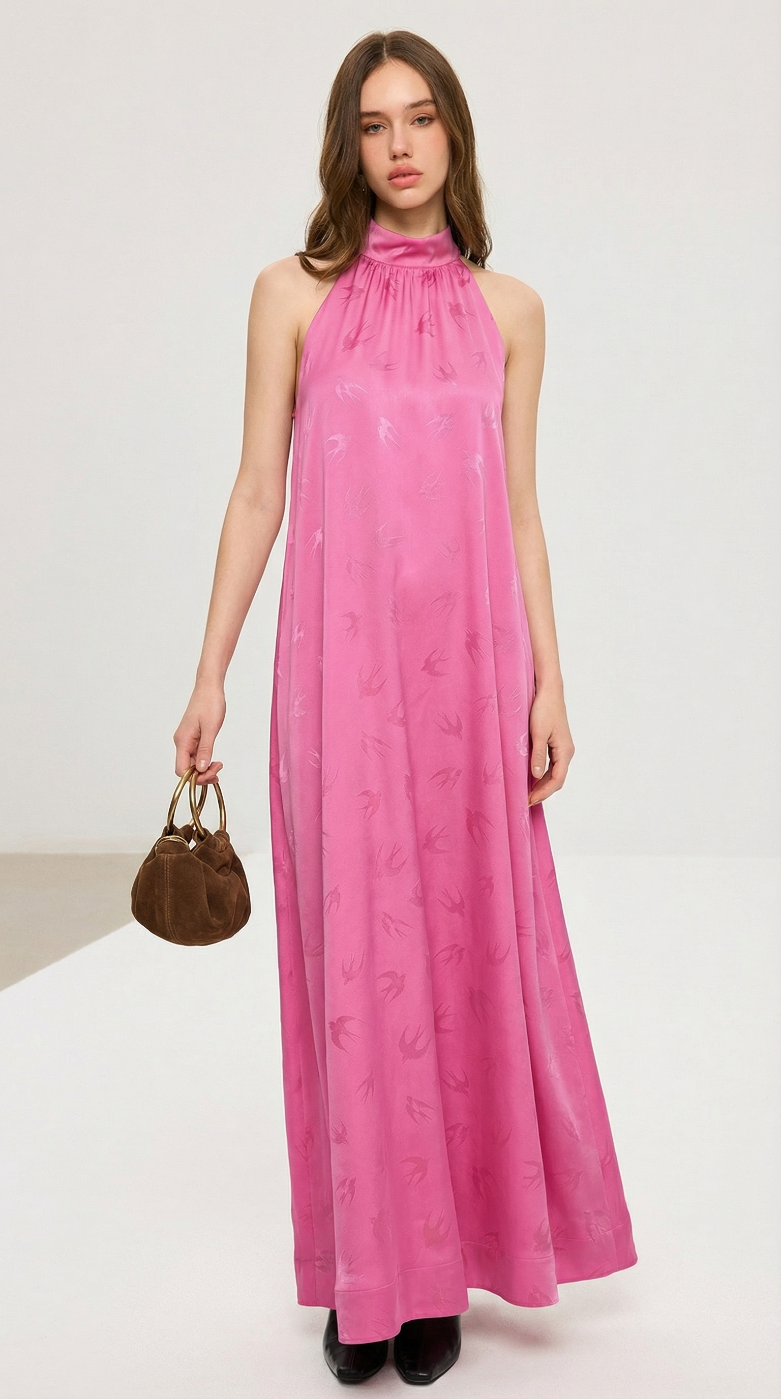 Pembe Halter Yaka Kuş Desenli Maxi Elbise