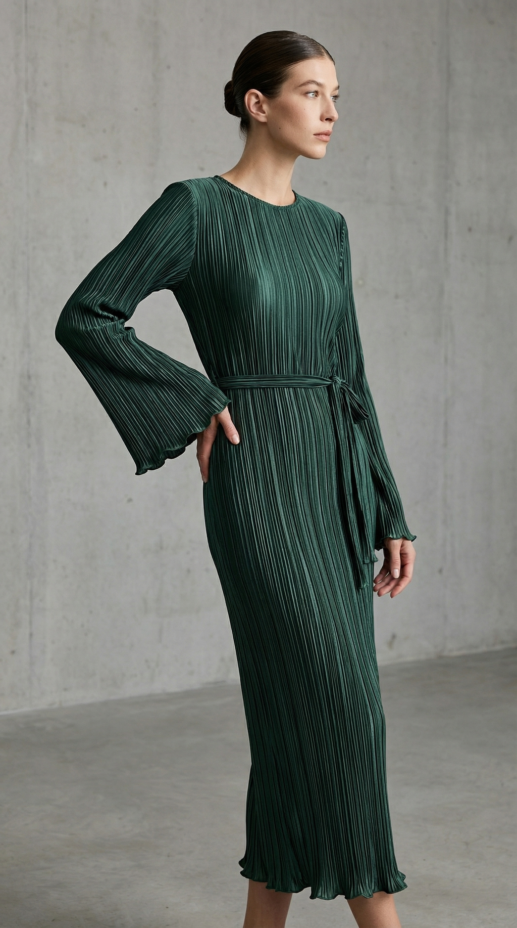 Zümrüt Piliseli İspanyol Kol Elbise