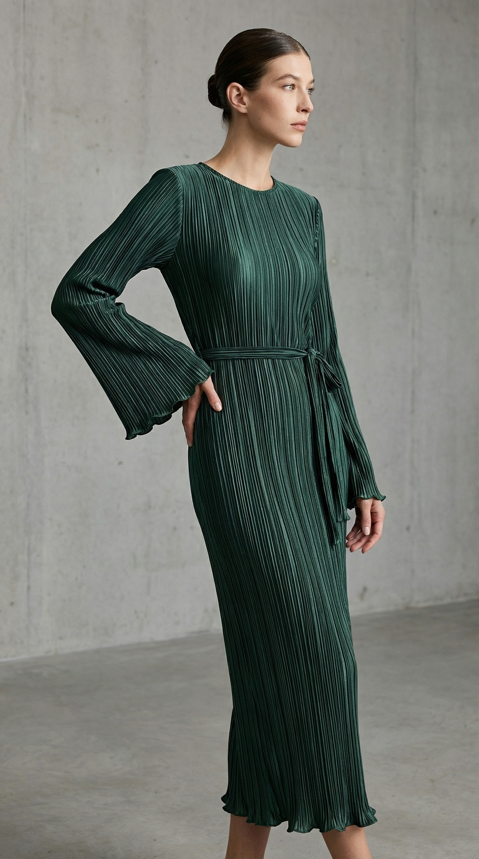 Zümrüt Piliseli İspanyol Kol Elbise