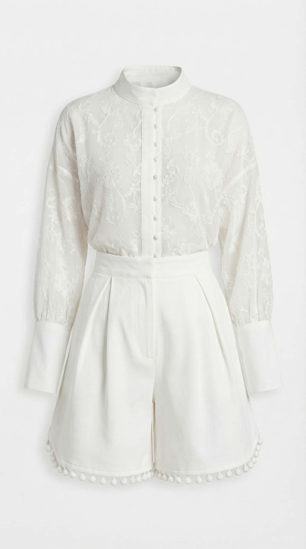 Dantel Gömlek ve Ponponlu Ekru Şort Takım