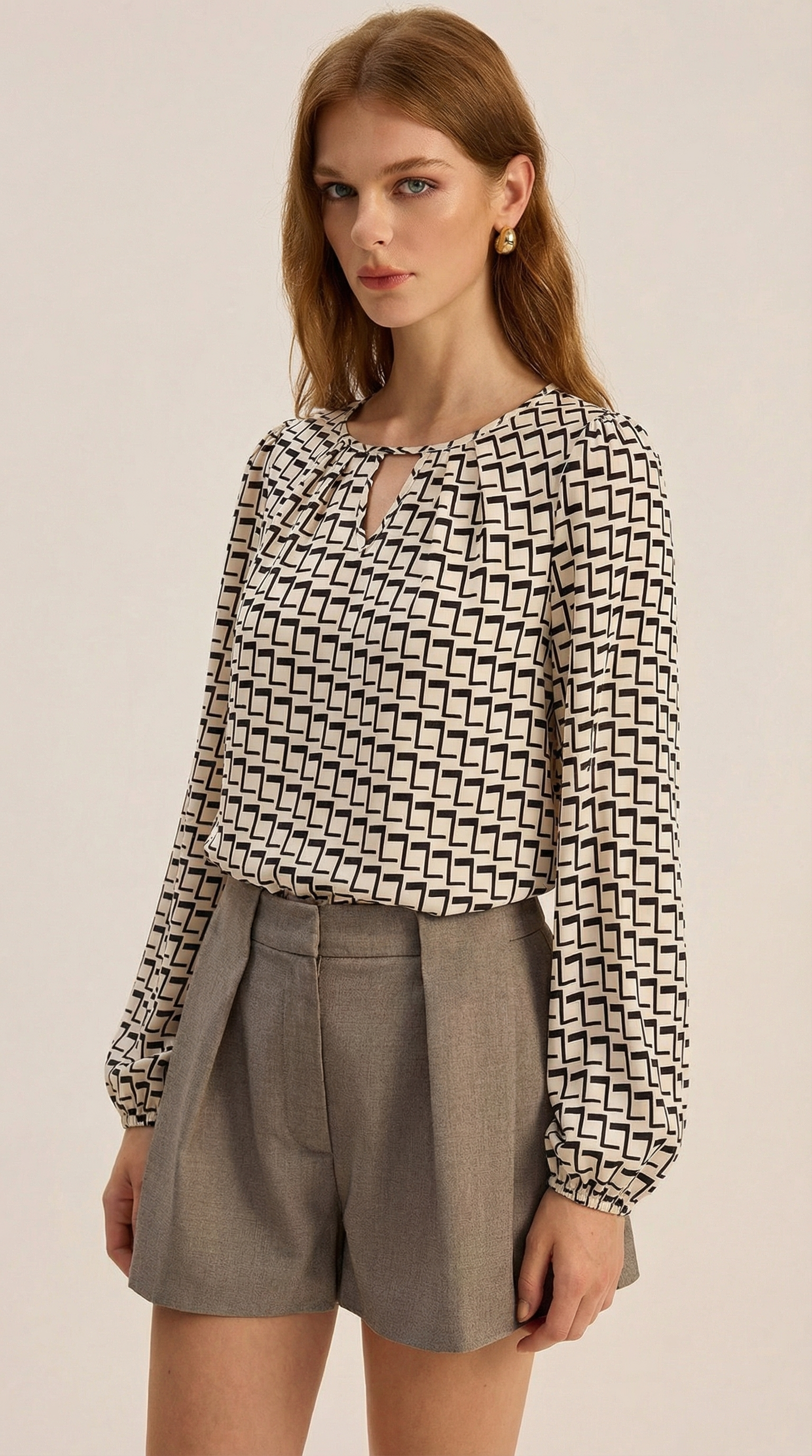 Geometrik Desenli Damla Yaka Uzun Kollu Bluz