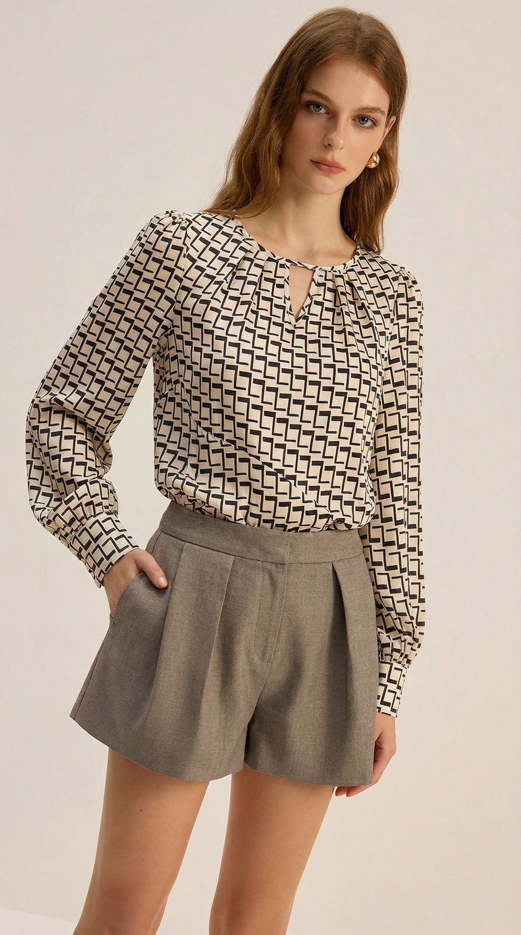 Geometrik Desenli Damla Yaka Uzun Kollu Bluz