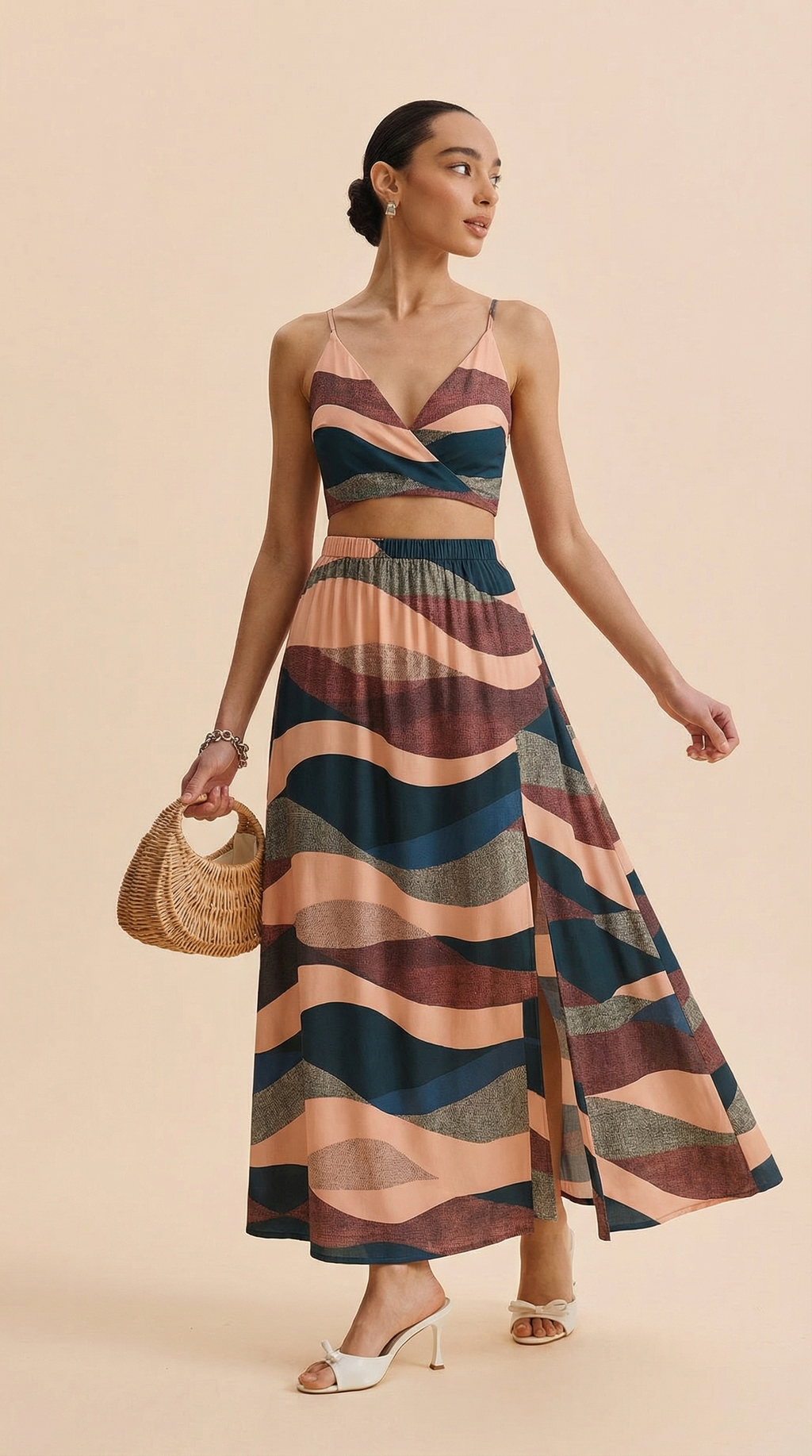 Desenli Askılı Crop ve Etek Takımı