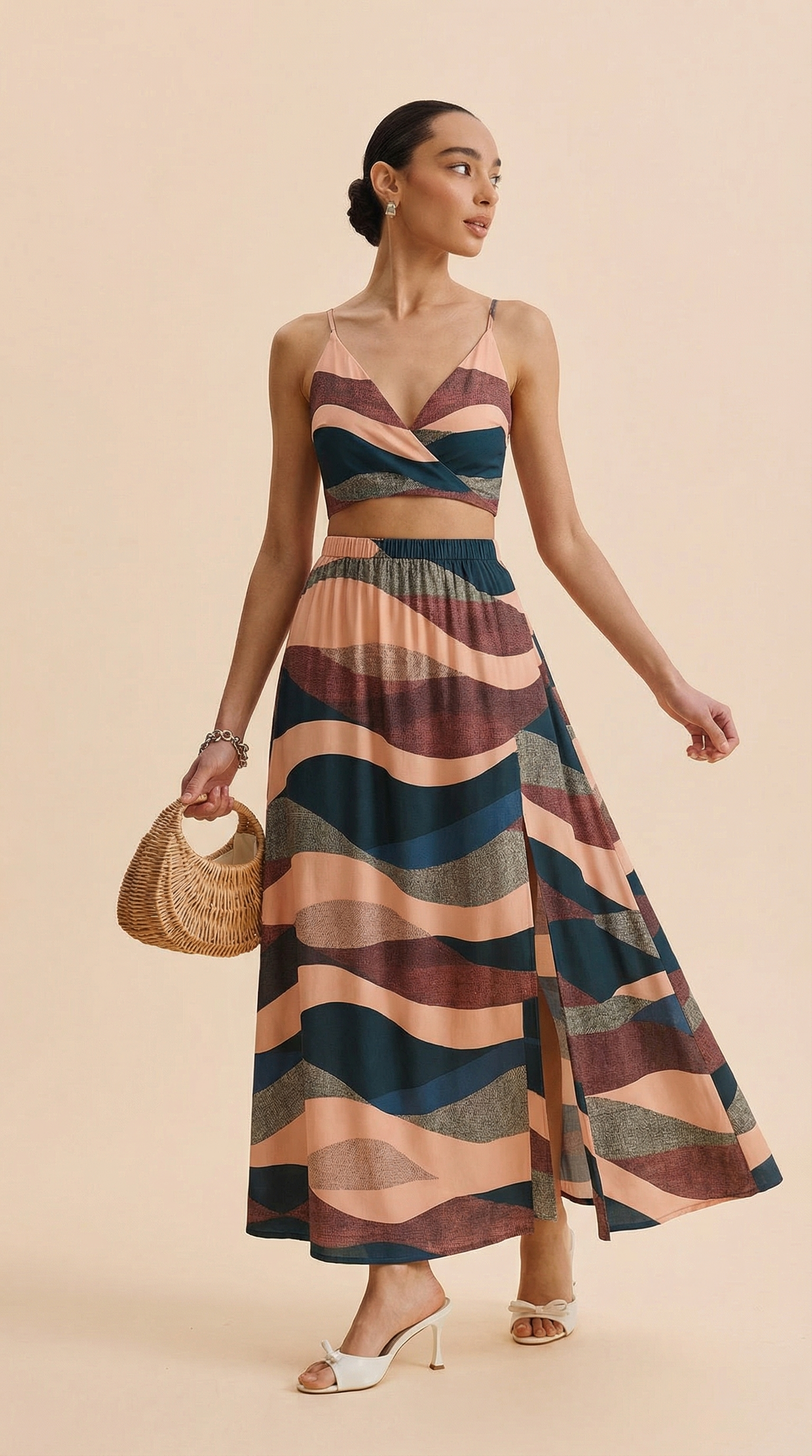 Desenli Askılı Crop ve Etek Takımı