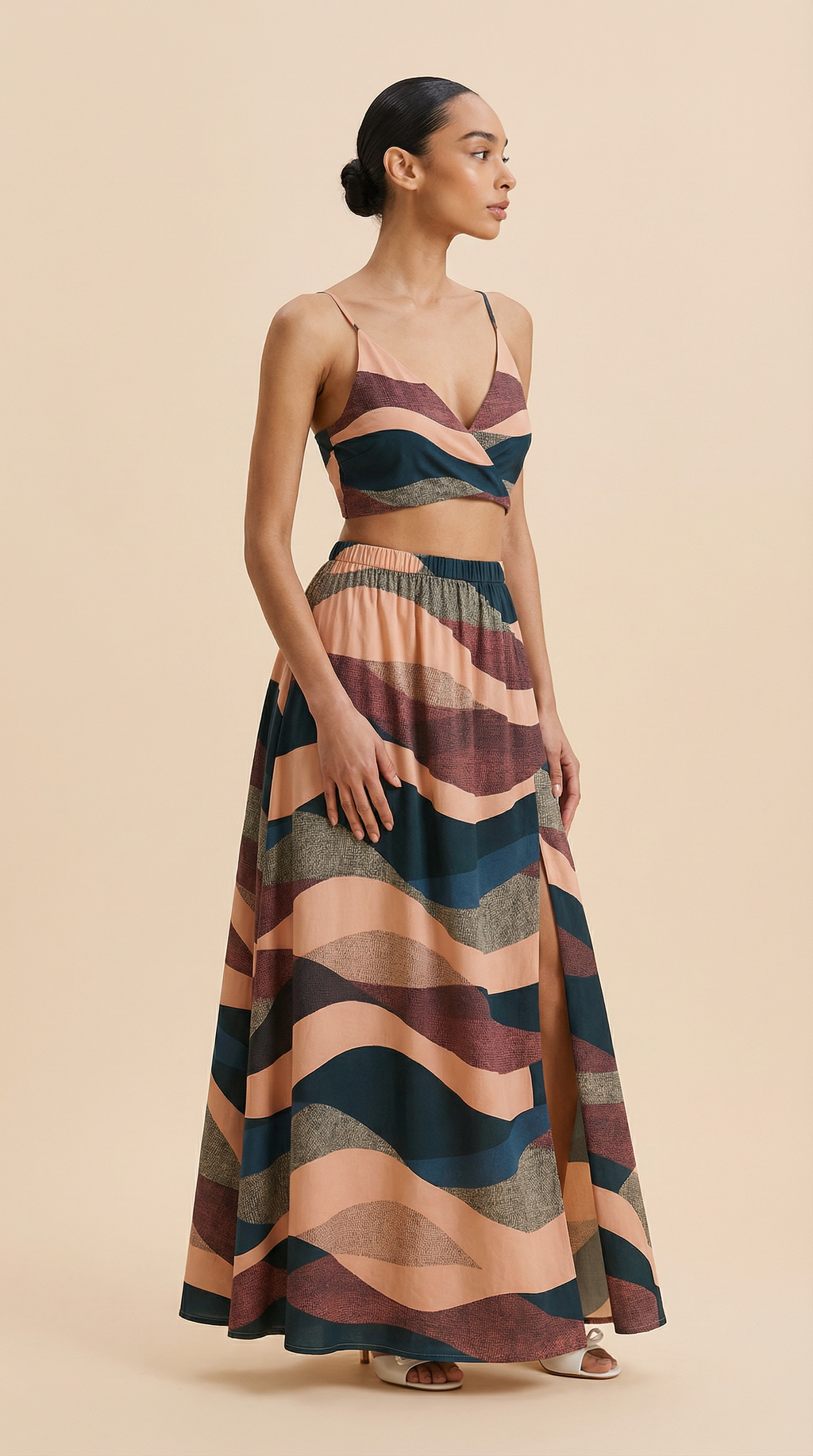 Desenli Askılı Crop ve Etek Takımı