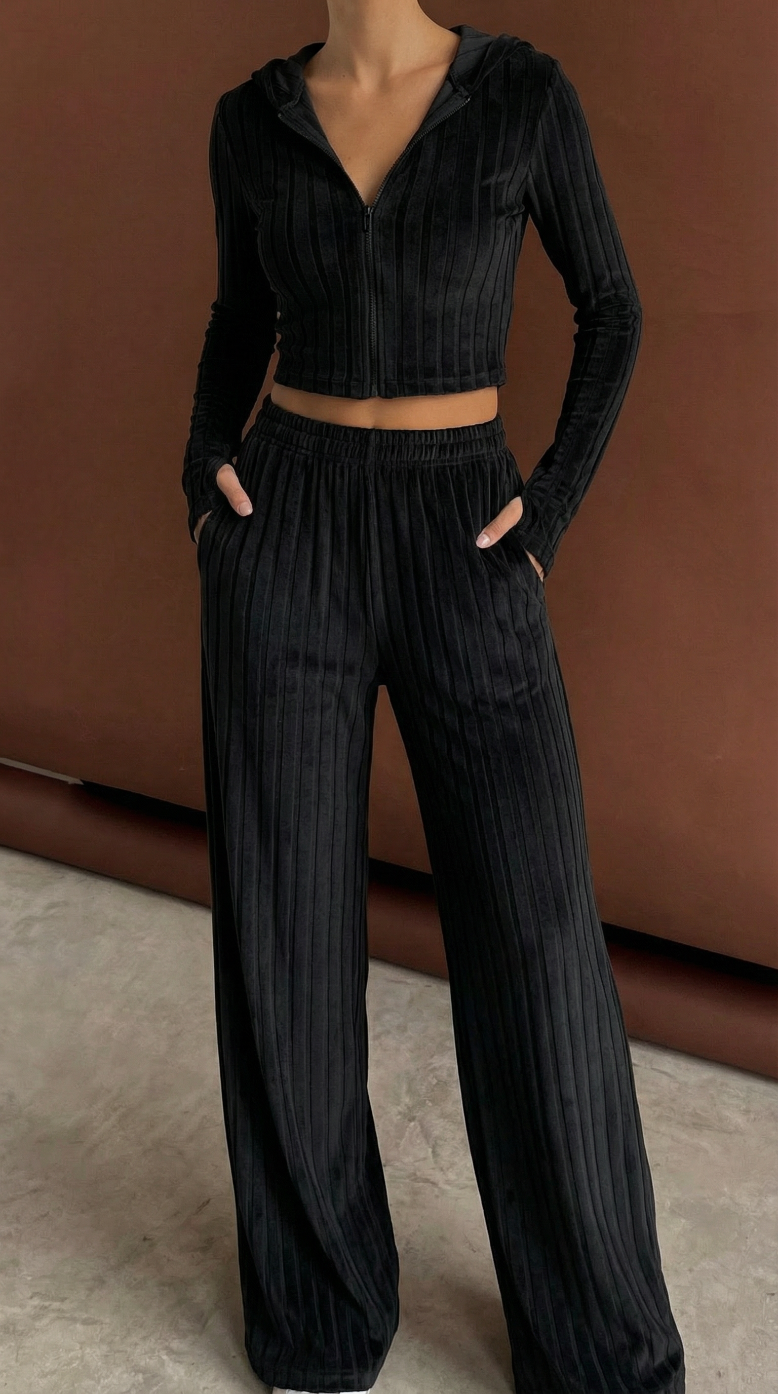 Fermuar Detaylı Kapüşonlu Kadife İkili Takım