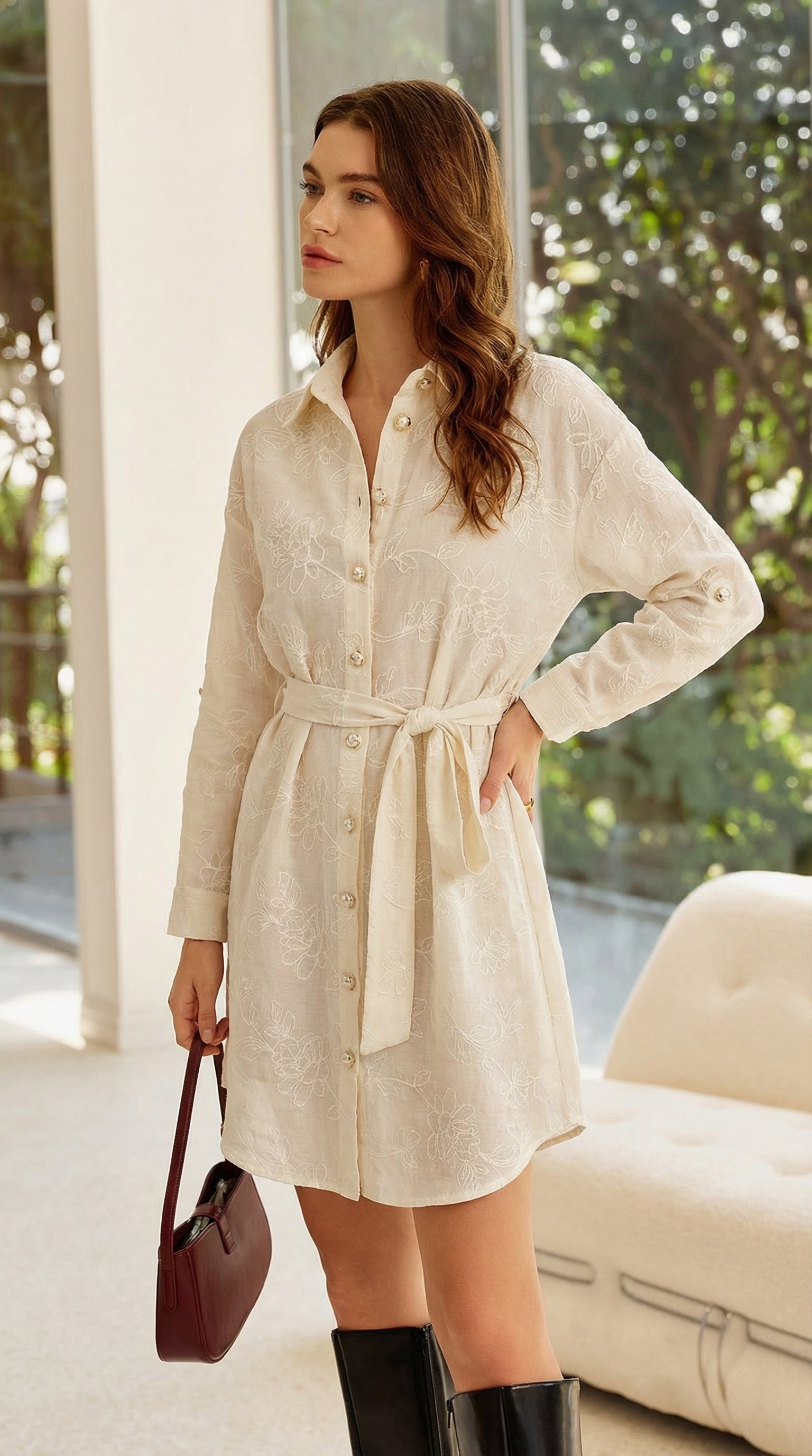 Nakış Detaylı Keten Görünümlü Kısa Elbise