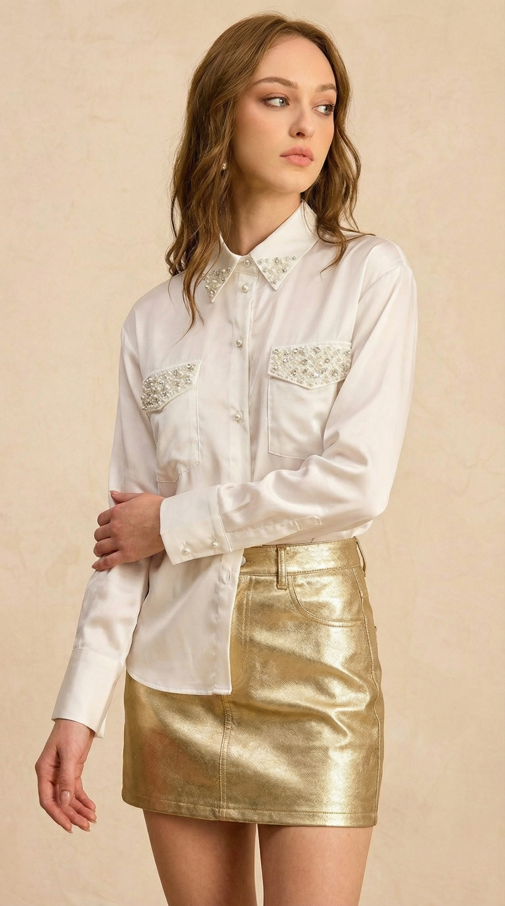 İnci Taş Detaylı Beyaz Saten Gömlek