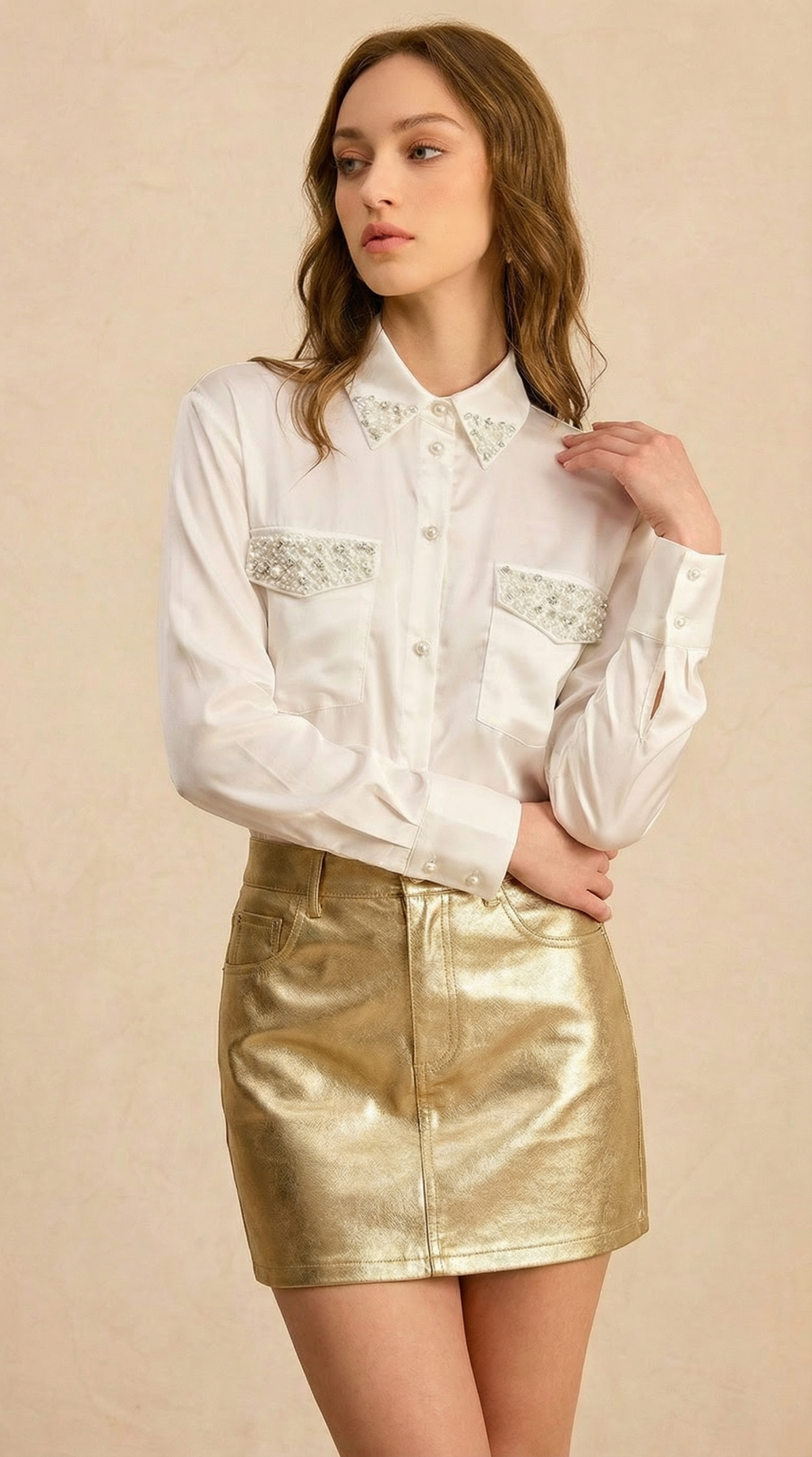 İnci Taş Detaylı Beyaz Saten Gömlek