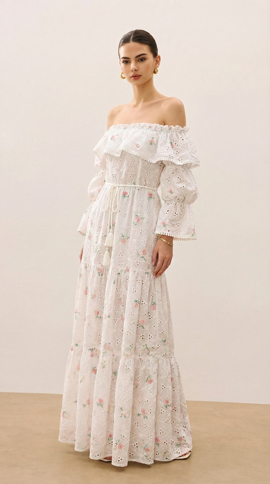 Omuzları Açık Çiçekli Brode Maxi Elbise