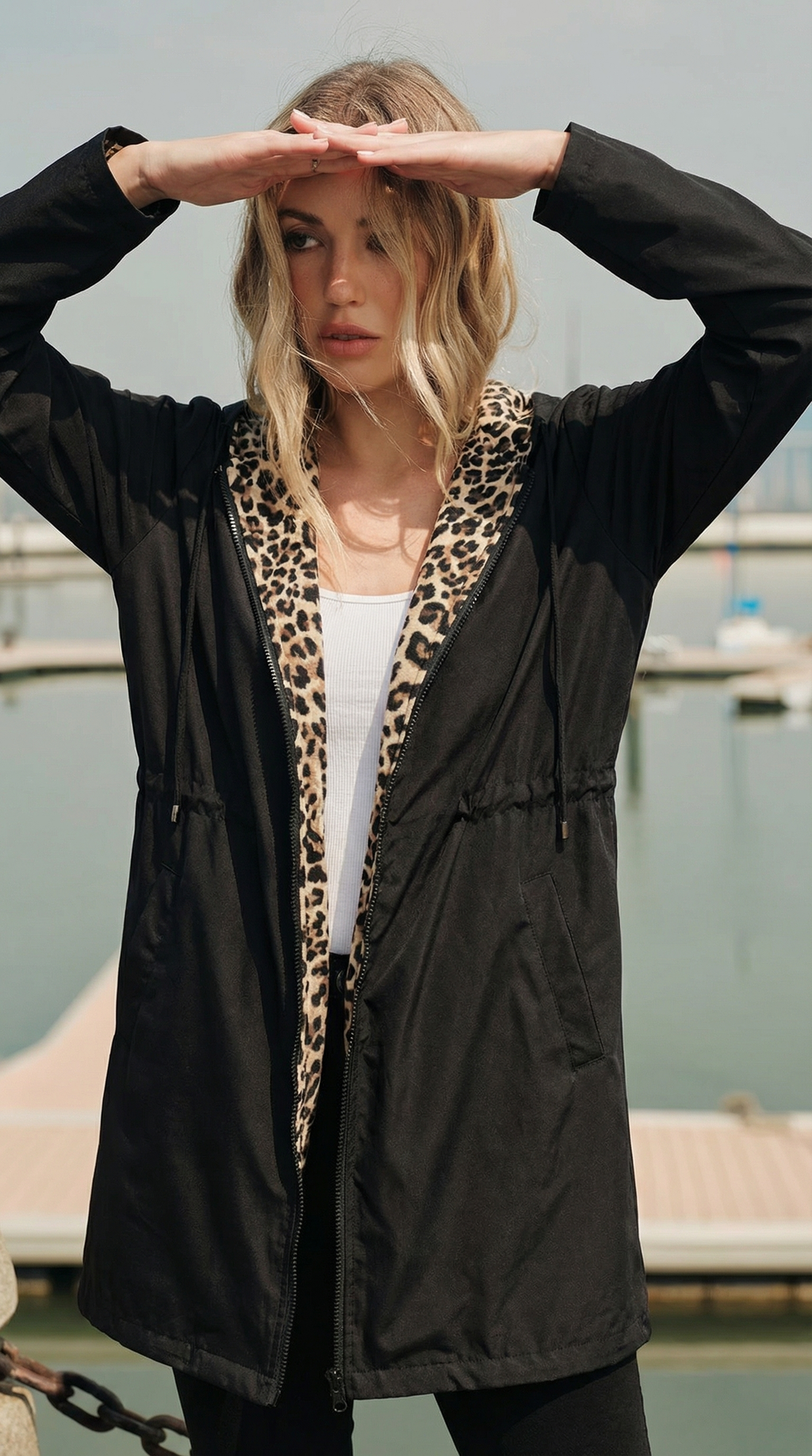 Leopar Desenli Kapüşonlu Bağcıklı Ceket