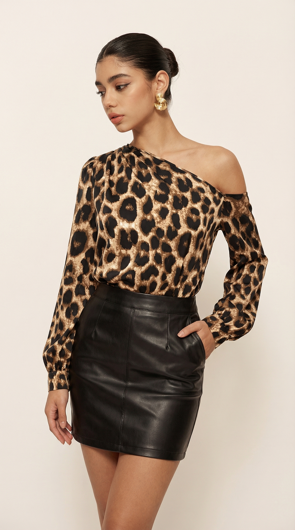 Leopar Desenli Tek Omuz Modal Bluz