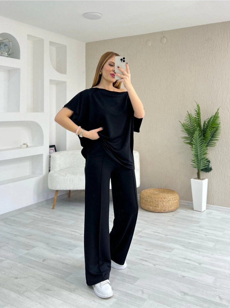 Kadın Kısa Kollu Kayık Yakalı Dikiş Izi Detaylı Viskon Iki Iplik Bluz Ve Pantolon Ikili Takım