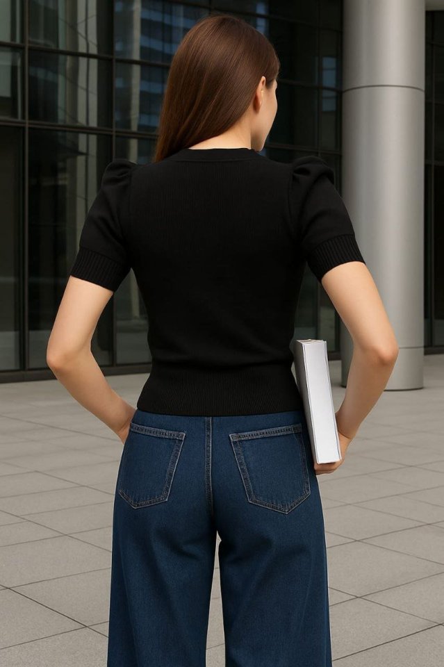 Kadın V Yaka Önü Büzgü Detaylı Triko Bluz