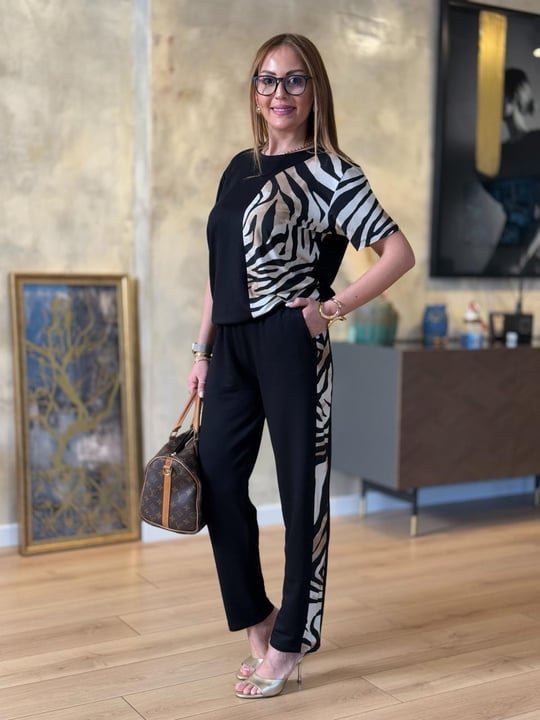 Kadın Bisiklet Yaka Kısa Kol Leopar Desen Bluz Ve Pantolon Ikili Takım