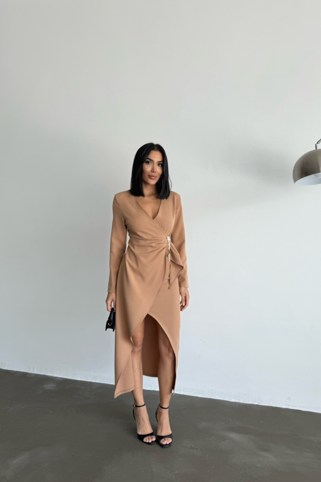 KRUVAZE BROŞ DETAYLI ELBİSE - Bej