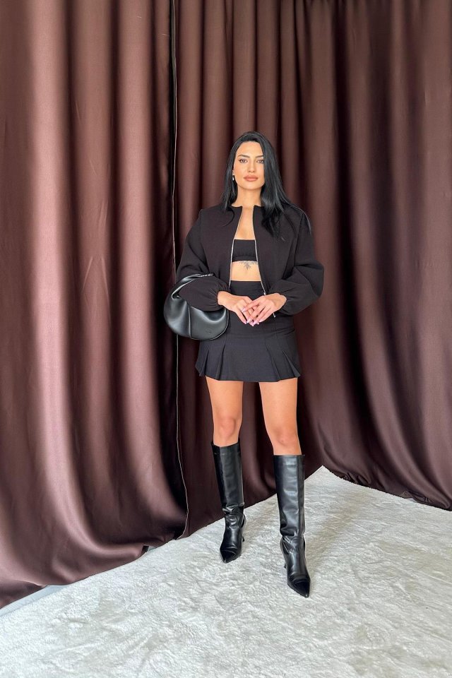 Siyah Kısa Önü Fermuarlı Bomber Ceket