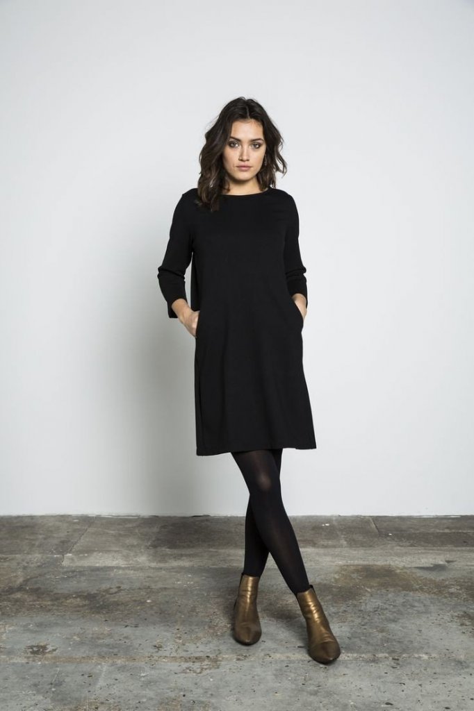 Kadın Uzun Kollu Bisiklet Yaka Cep Detay Etek Ucu Volanlı Iki Iplik Elbise