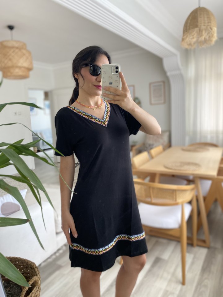 Kadın Kısa Kollu V Yakalı Etnik Desen şerit Detaylı Viskon Elbise