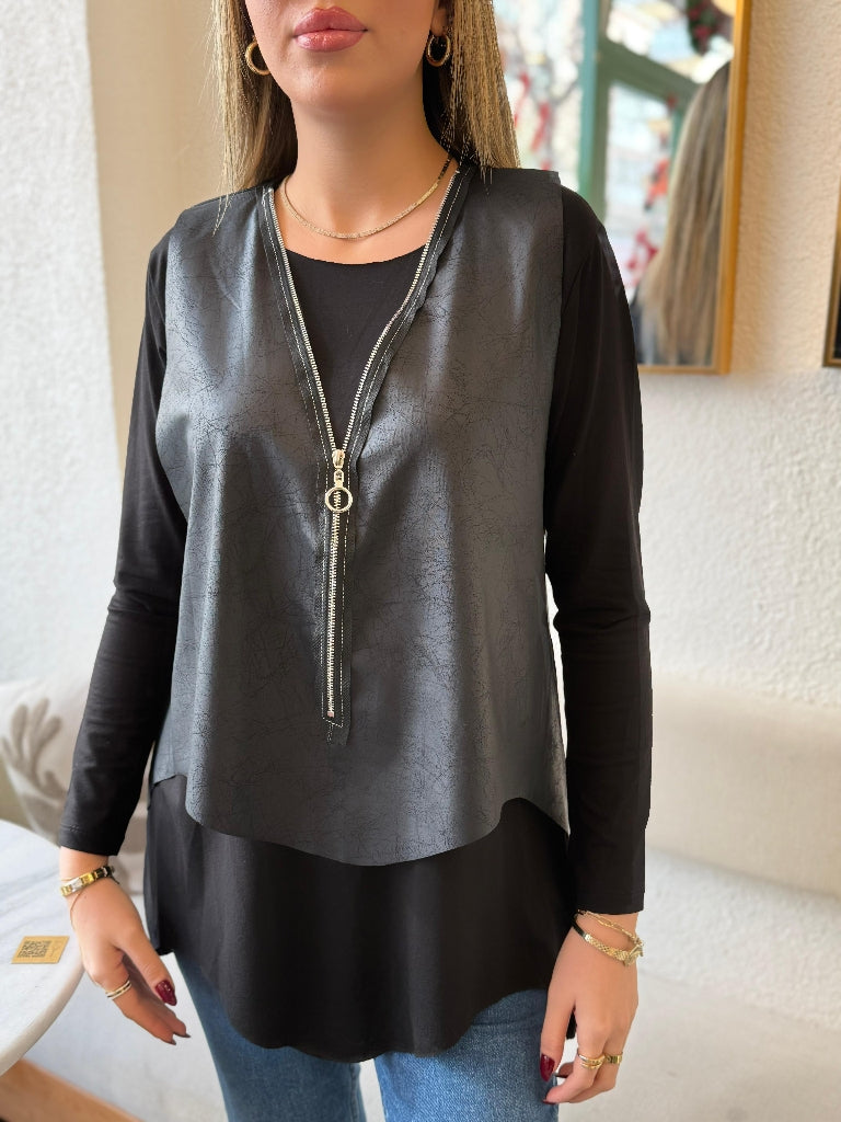 Kadın Uzun Kollu Asimetrik Kesim Viskon Bluz Ve çatlak Deri Görünümlü Yelek Ikili Takım