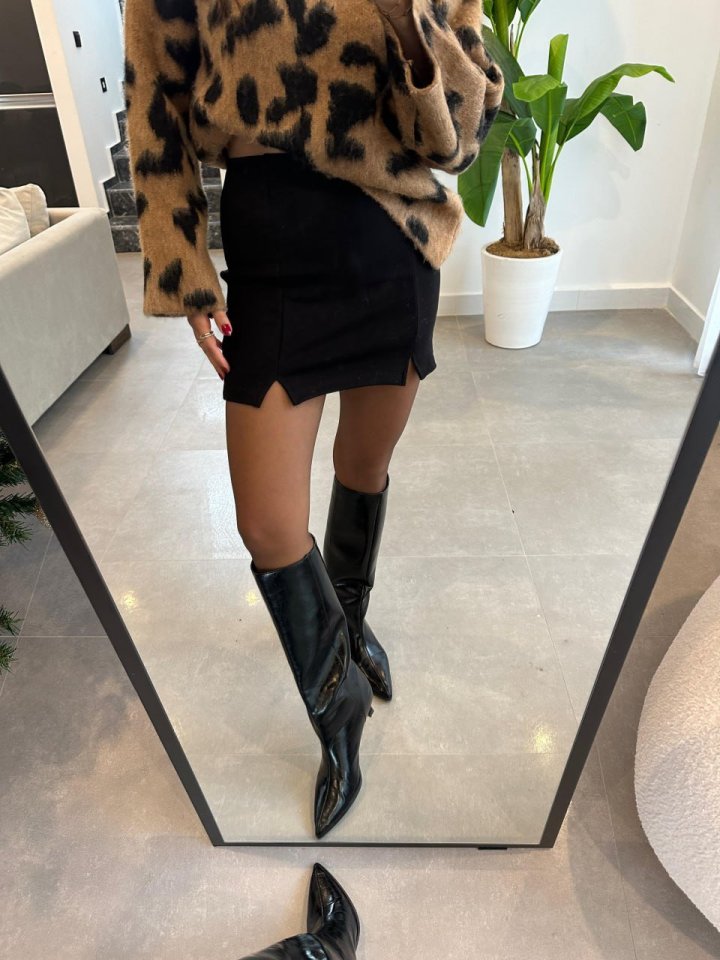 Kadın çift Yırtmaç Detaylı Mını Etek