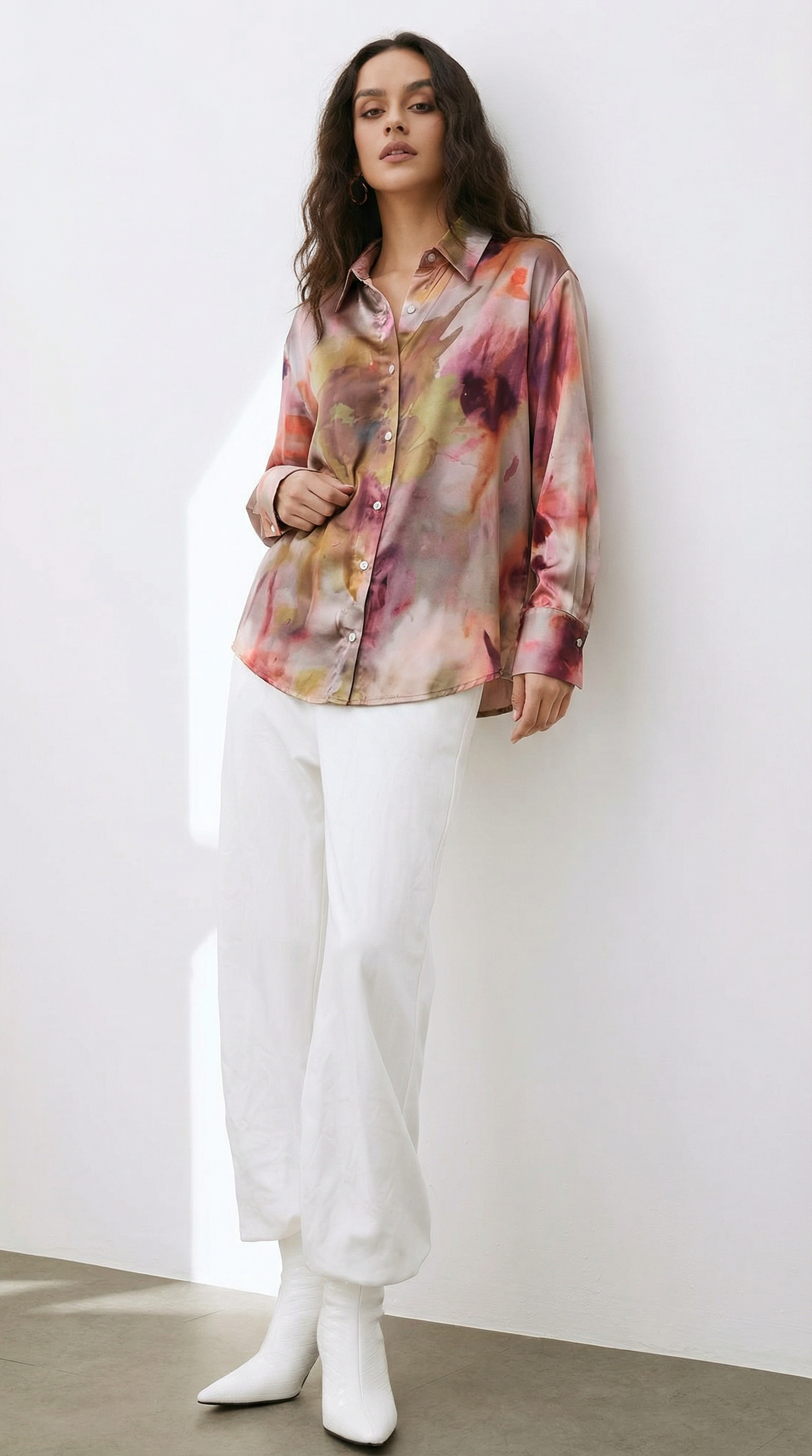 Batik Desenli Düğmeli Saten Gömlek